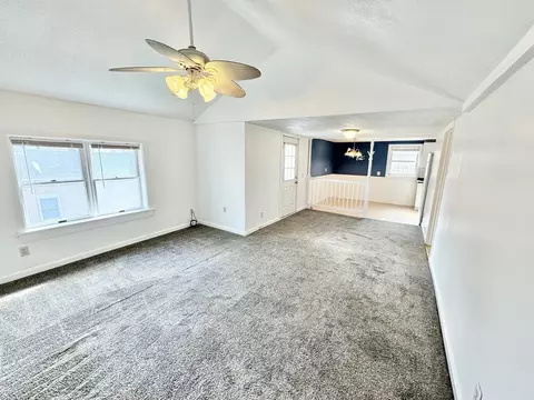 28 Maple St, Chicopee, MA 01020 photo 21