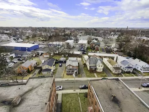 28 Maple St, Chicopee, MA 01020 photo 35