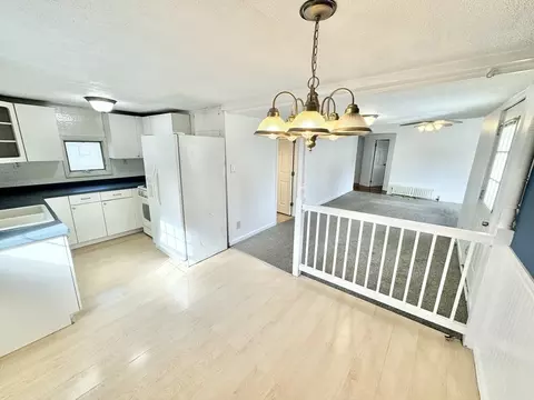 28 Maple St, Chicopee, MA 01020 photo 25