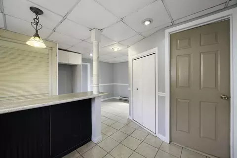 28 Maple St, Chicopee, MA 01020 photo 7