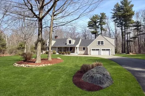 280 Mount Blue St, Norwell, MA 02061