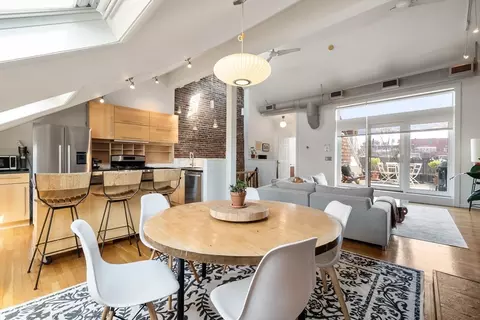 1666 Washington St #3, Boston, MA 02118