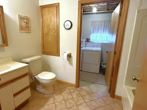 175 College Park Rd, Fall River, MA 02720 photo 19