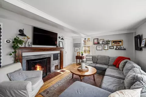 7 Granite St, Gloucester, MA 01930 photo 5