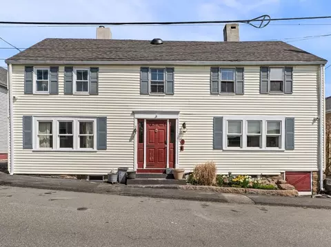 7 Granite St, Gloucester, MA 01930 photo 2