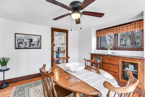 61 Spencer St, Springfield, MA 01118 photo 8