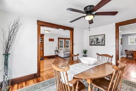 61 Spencer St, Springfield, MA 01118 photo 9