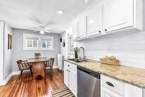 61 Spencer St, Springfield, MA 01118 photo 12