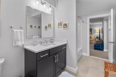 Bath - 24 Cobblestone Cir, Mashpee, MA 02649 photo 4 of 4