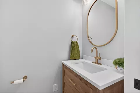 43 Mohawk Dr, Gardner, MA 01440 photo 12