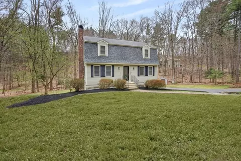 111 Goss Ln, Lancaster, MA 01523