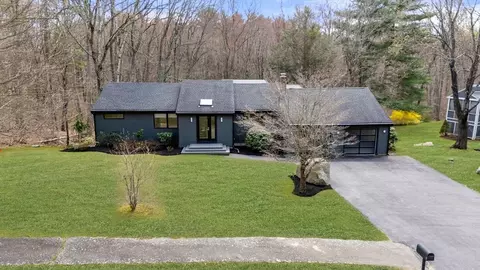 6 Osprey Rd, Sharon, MA 02067