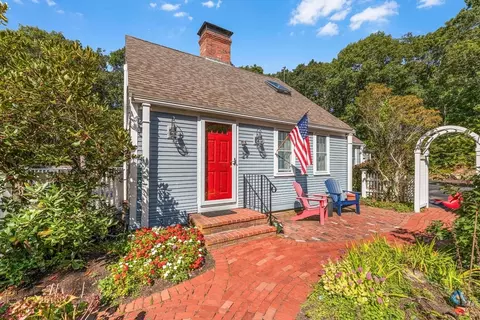 29 Oak Ridge Rd, Sandwich, MA 02537