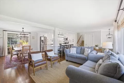 137 Robert Rd, Dedham, MA 02026 photo 9
