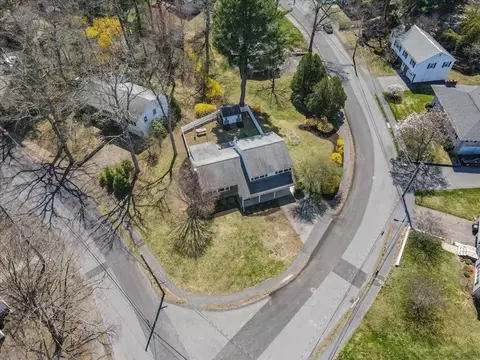 137 Robert Rd, Dedham, MA 02026 photo 40