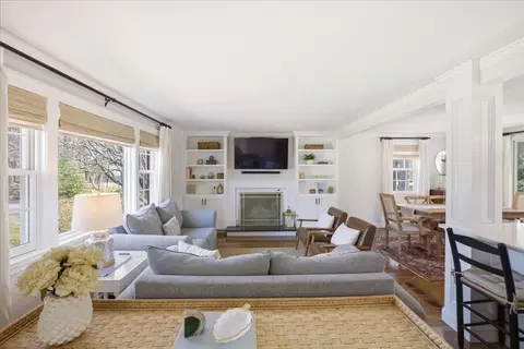 137 Robert Rd, Dedham, MA 02026 photo 8