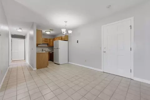 Entry Way - 21 Middlesex Ave #305, Worcester, MA 01604 photo 1 of 1