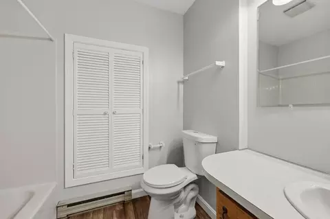 Bath - 21 Middlesex Ave #305, Worcester, MA 01604 photo 1 of 1
