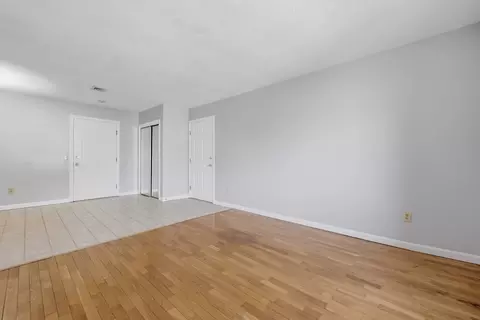 Living - 21 Middlesex Ave #305, Worcester, MA 01604 photo 3 of 4
