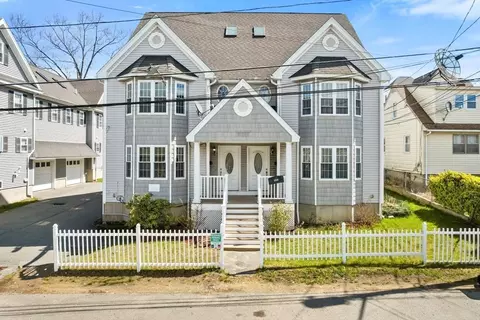 224 Pleasant St #A, Lowell, MA 01852