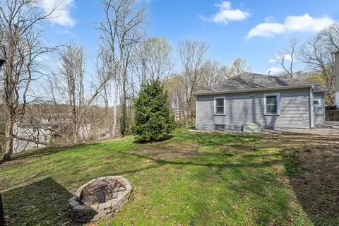 Exterior - 20 Hill St, Webster, MA 01570 photo 3 of 5
