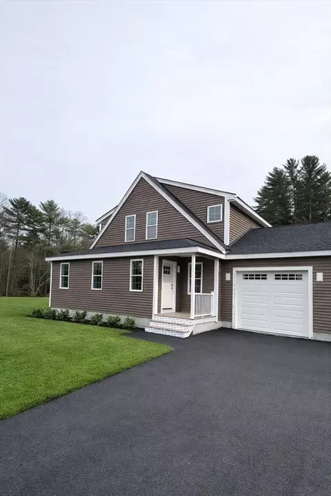 21 Kashmirs Way #21, Middleboro, MA 02346