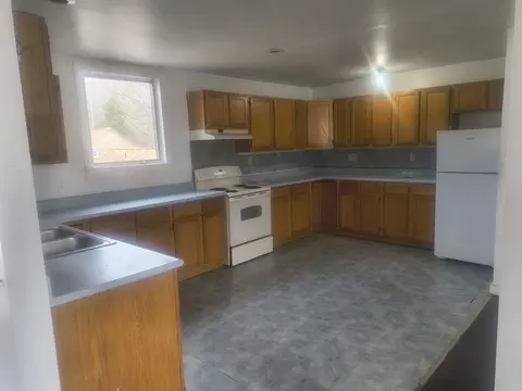 Kitchen - 6 Maple St, Chester, MA 01011 photo 1 of 4
