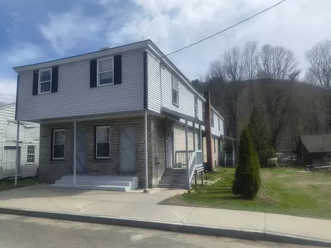 Exterior - 6 Maple St, Chester, MA 01011 photo 2 of 6
