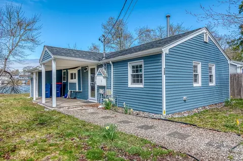 Exterior - 28 Lakeview, Wareham, MA 02538 photo 3 of 12