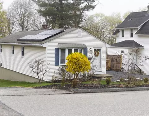 28 Gordon St, Worcester, MA 01604 photo 2