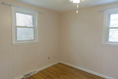 28 Gordon St, Worcester, MA 01604 photo 10