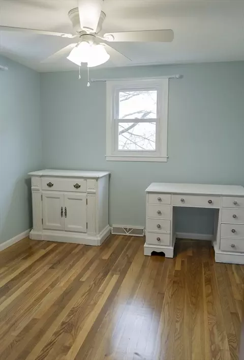 28 Gordon St, Worcester, MA 01604 photo 15