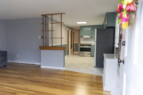 28 Gordon St, Worcester, MA 01604 photo 4