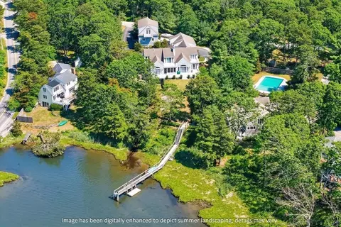 359 Santuit Rd, Barnstable, MA 02635