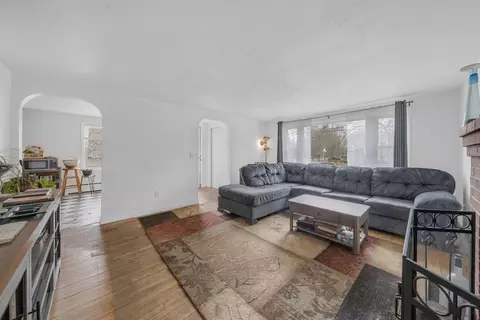 11 Bartlett St, Salisbury, MA 01952 photo 11
