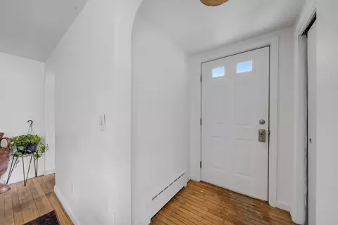 11 Bartlett St, Salisbury, MA 01952 photo 9