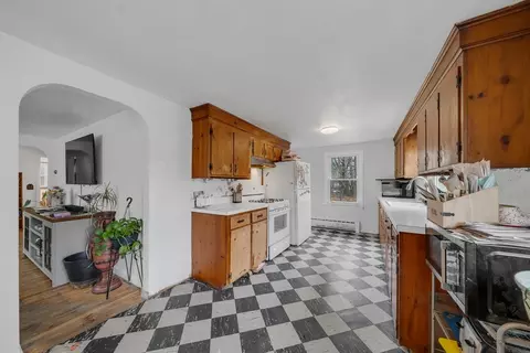 11 Bartlett St, Salisbury, MA 01952 photo 15