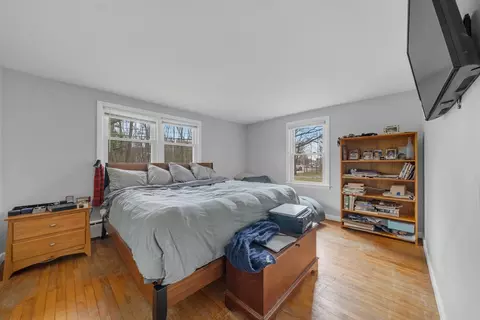 11 Bartlett St, Salisbury, MA 01952 photo 19