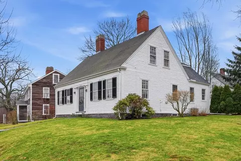 190 South St #A, Hingham, MA 02043