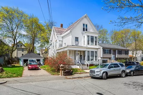 27 Hamilton St, Brockton, MA 02301