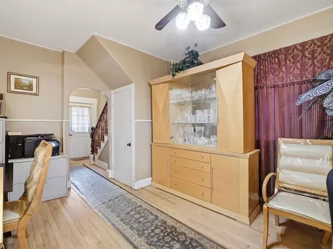 Entry Way - 77 Lewis St, Everett, MA 02149 photo 3 of 3