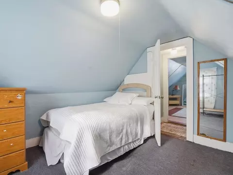 Bedroom - 77 Lewis St, Everett, MA 02149 photo 4 of 5