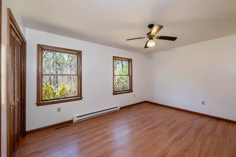 Bedroom - 925 Muddy Brook Rd, Hardwick, MA 01082 photo 1 of 6