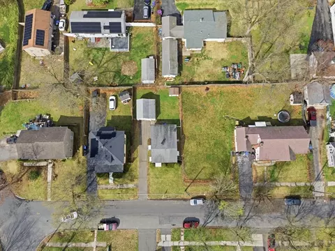 178 Penrose St, Springfield, MA 01109 photo 40