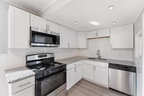 178 Penrose St, Springfield, MA 01109 photo 6