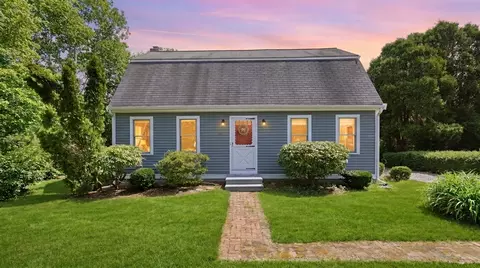 28 Buckingham Dr, Sandwich, MA 02563