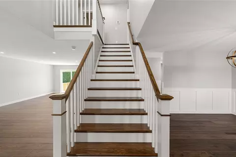 Entry Way - 961 Wood St, Fall River, MA 02721 photo 8 of 8