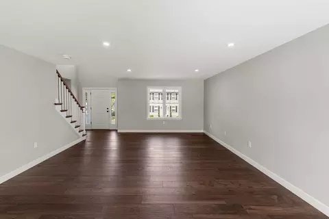 Living - 961 Wood St, Fall River, MA 02721 photo 1 of 4