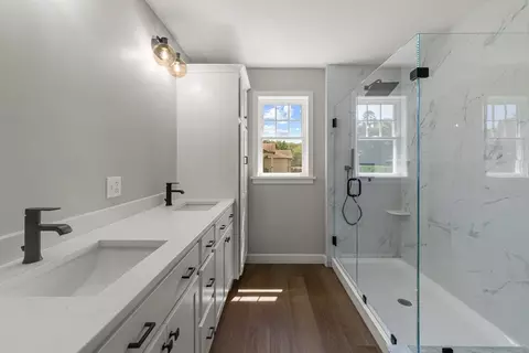 Bath - 961 Wood St, Fall River, MA 02721 photo 3 of 5