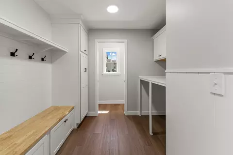 Entry Way - 961 Wood St, Fall River, MA 02721 photo 3 of 8